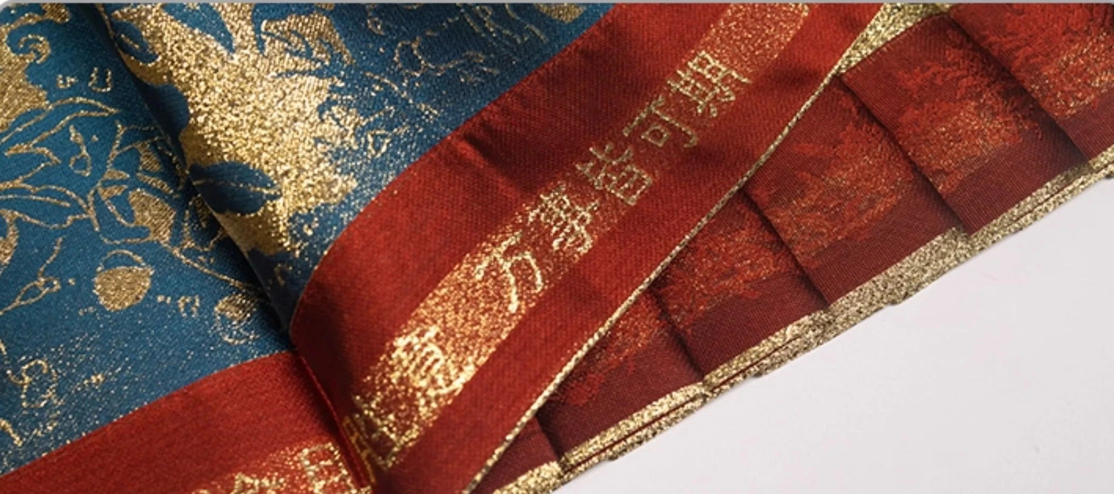 Women’s Modern Hanfu 2-Piece Cotton-Blend Ma Mian Skirt Set 国色 | HANFUBAO