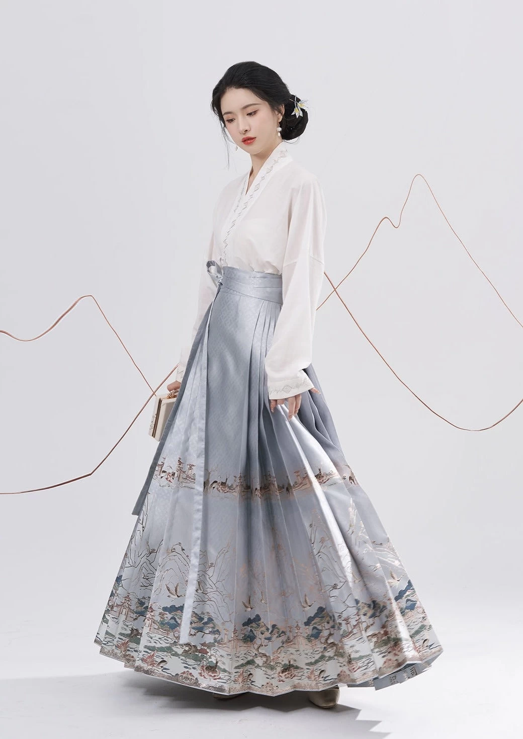 Women Modern Ma Mian Skirt Deer Lotus Embroidery Daily Hanfu| HANFUBAO