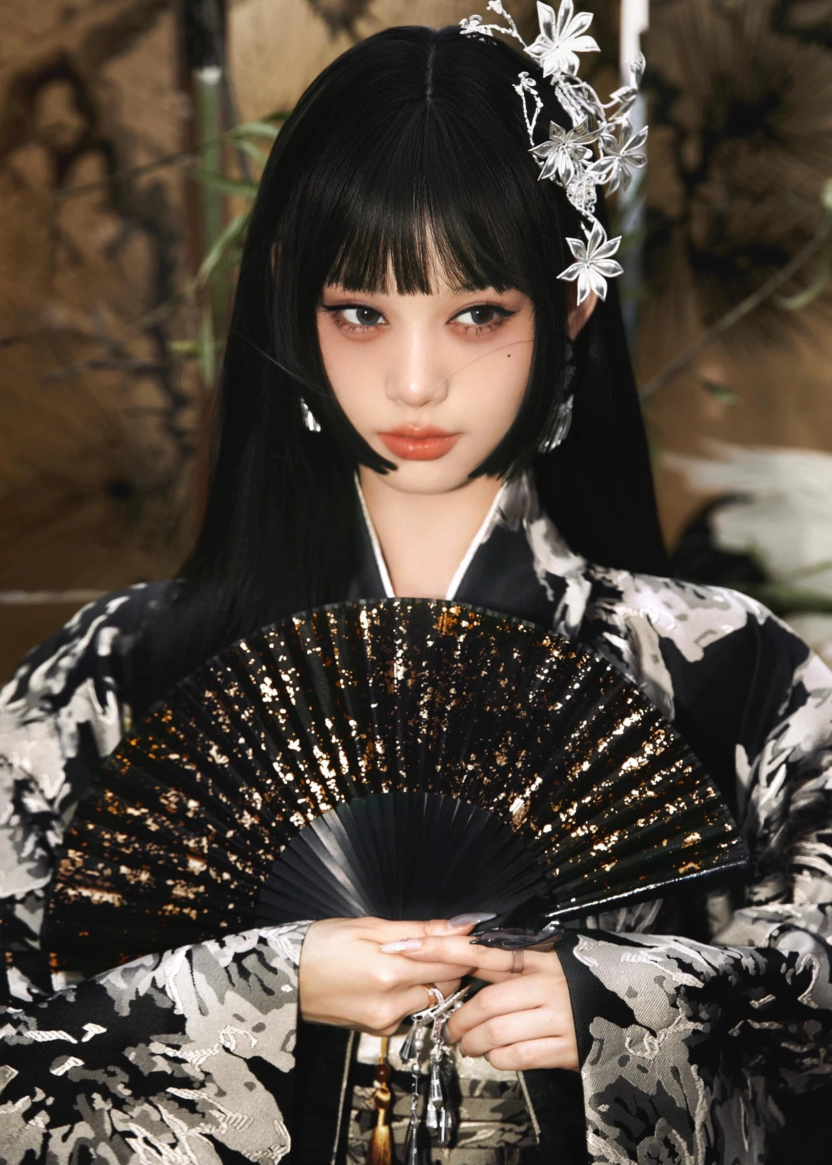 Women’s Modern Hanfu 2-Piece Nightfall Black Floral Kimono Set,  | HANFUBAO