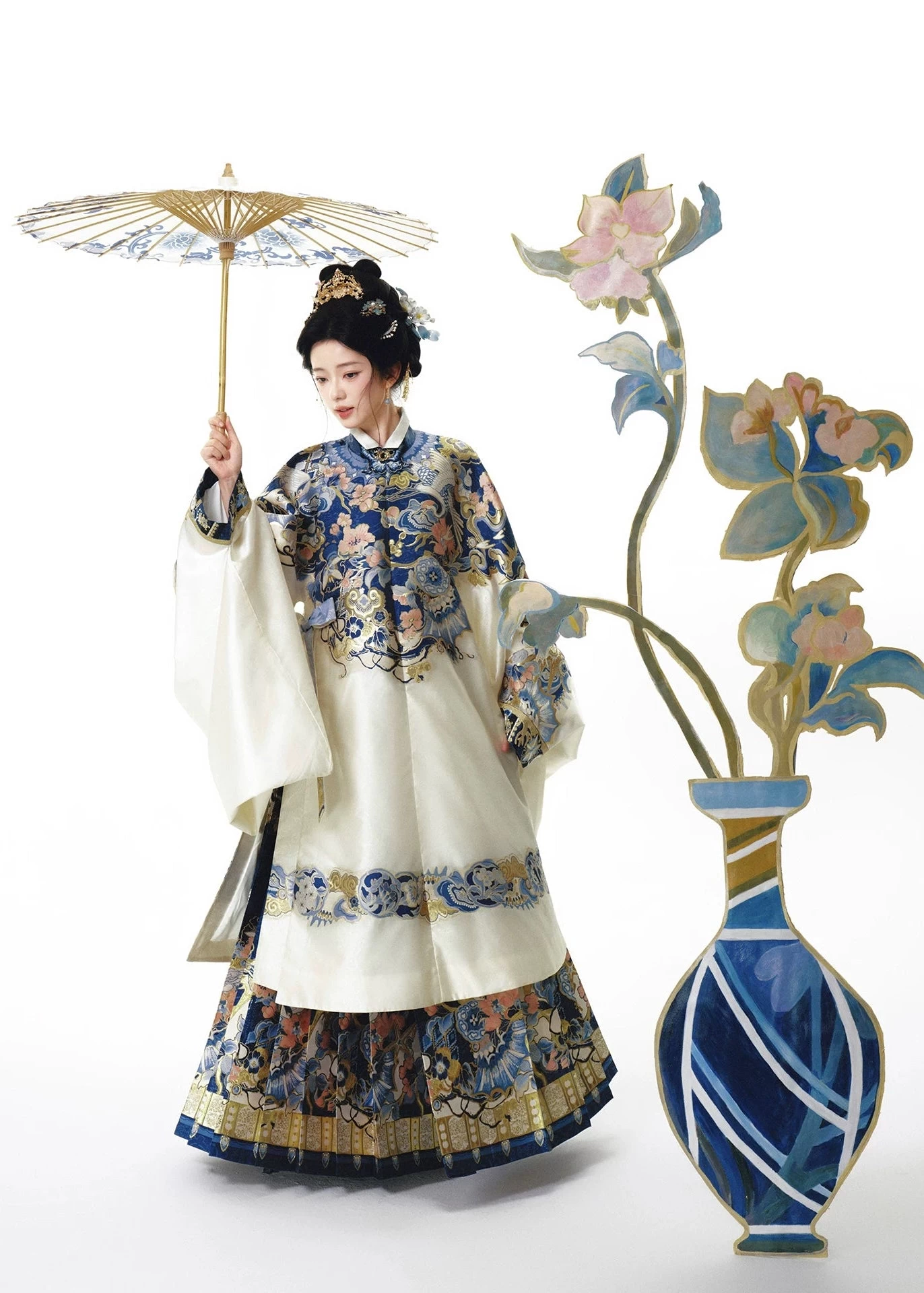 Women 2-Piece New Year Daily Hanfu Set, Embroidered Floral Skirt| HANFUBAO