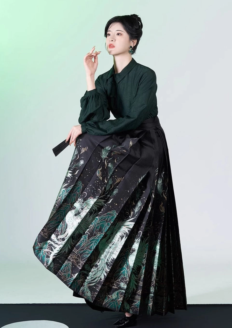 Women Modern Hanfu  Ma Mian Skirt Set Qingyu | HANFUBAO
