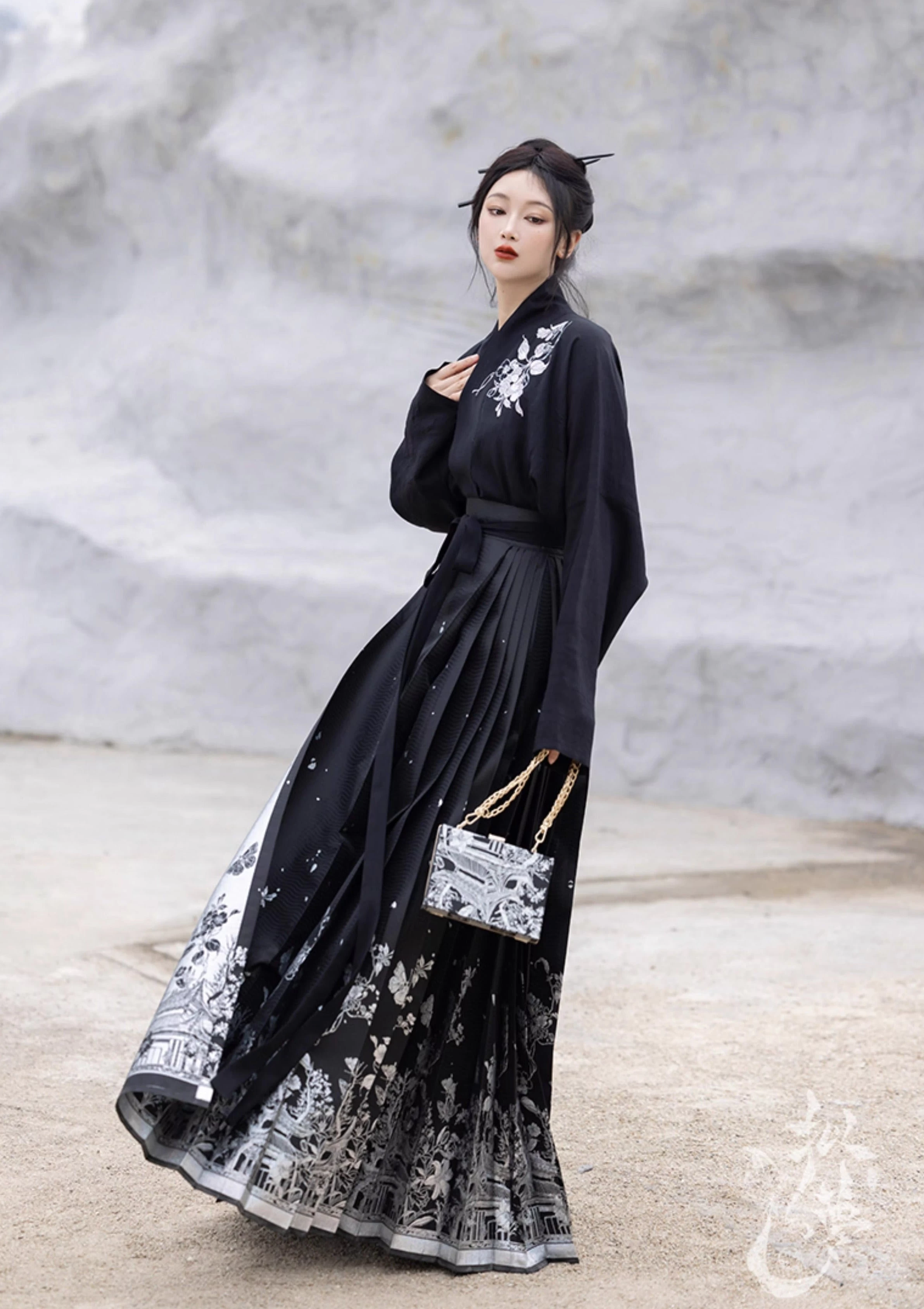 Women's Black Modern 2-Piece Daily Hanfu Set, Cotton Blend | HANFUBAO