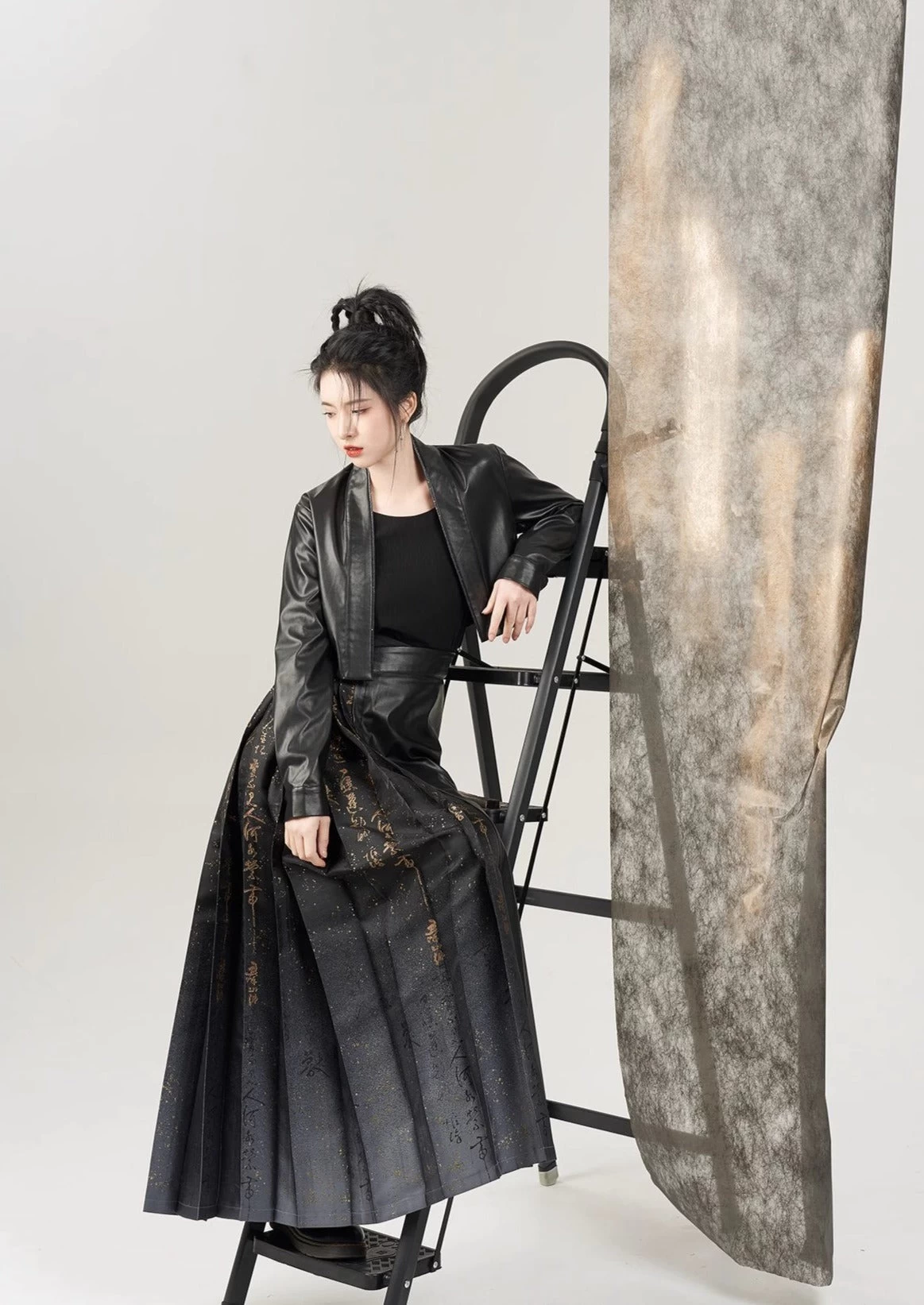 Women’s Modern 3-Piece Faux Leather Daily Hanfu Set Midnight Ink | HANFUBAO