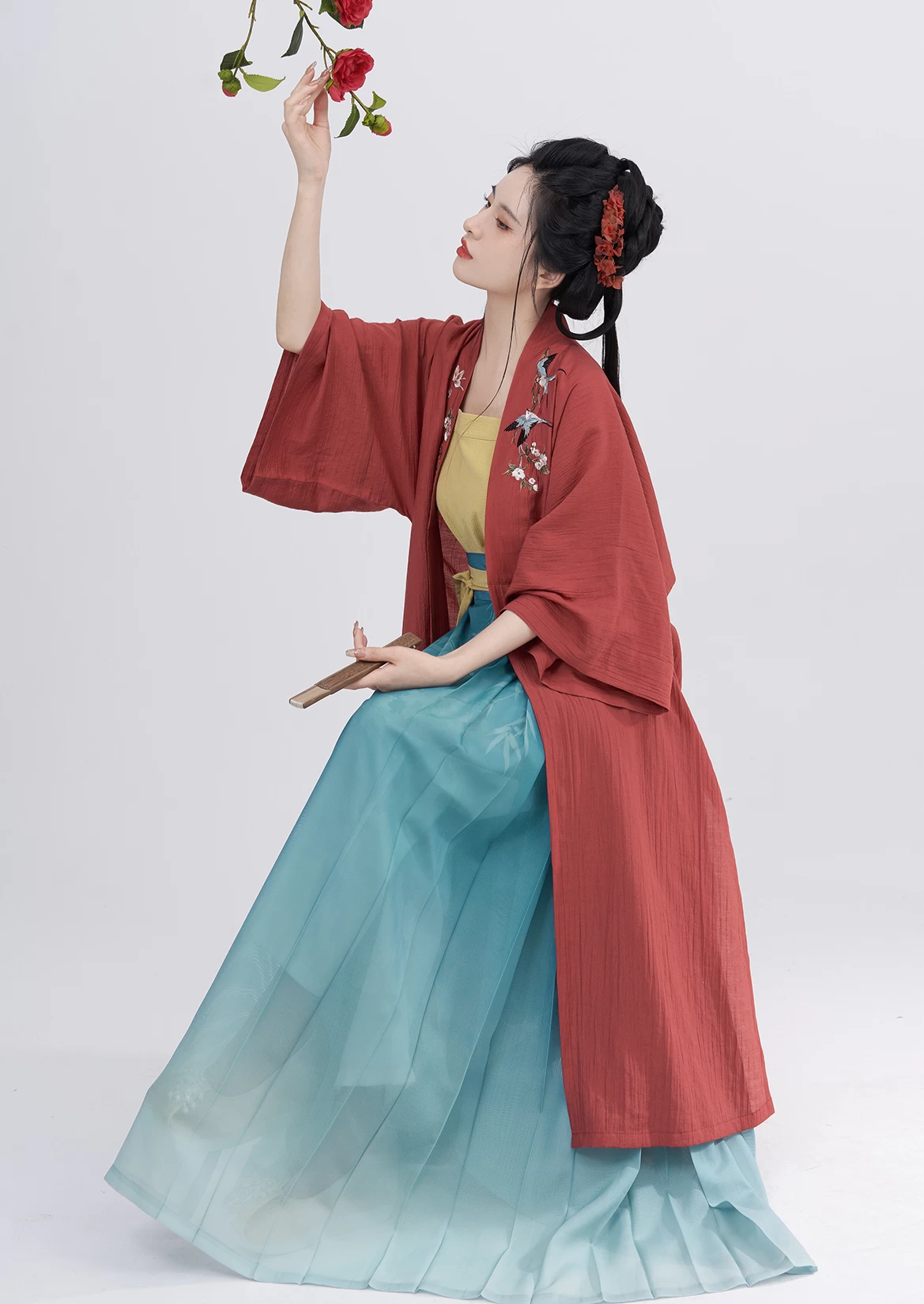 Women's Early Spring Swallows Modern 3-Piece Daily Hanfu Set| HANFUBAO