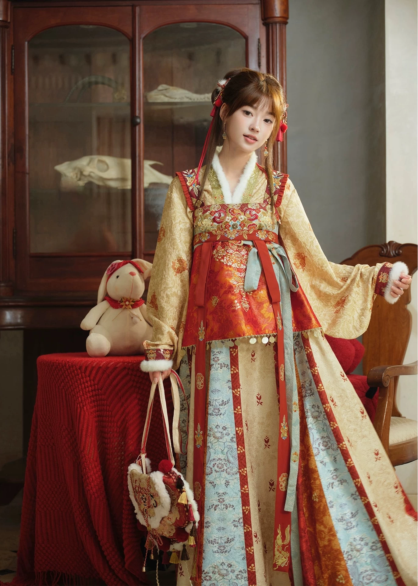 Women 4-Piece 2026 New Year Golden Horse Embroidered Hanfu Set| HANFUBAO