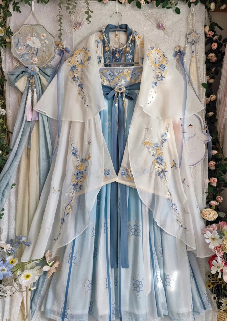 Women Tang Blue Floral Embroidery Chiffon Daily Hanfu 3-Piece Set | HANFUBAO