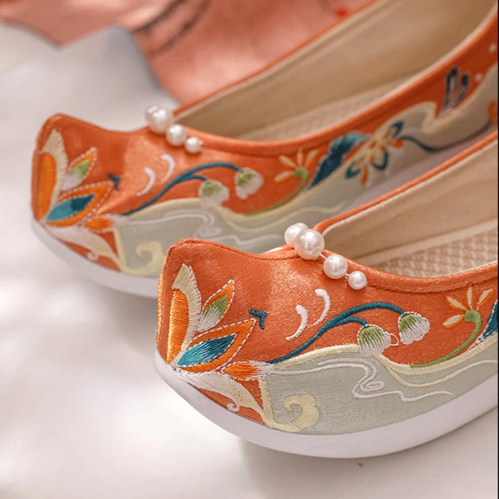 Women’s Canvas Embroidered Floral Hanfu Shoes | HANFUBAO