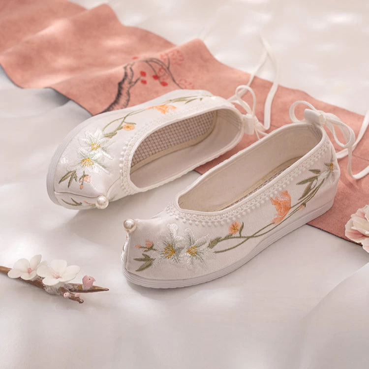 Women Hanfu Style Floral Embroidered Canvas Shoes Blue| HANFUBAO