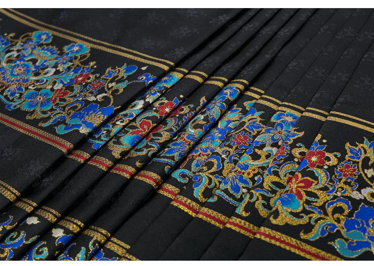 Women’s Little Jade Luxurious Blue Feather-Inlay Hanfu Gown for Festivals| HANFUBAO