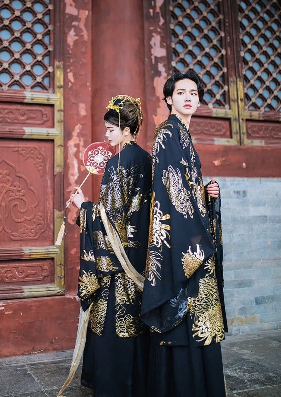 Men's Modern Daily Hanfu Black Gold Daisy  Set | HANFUBAO