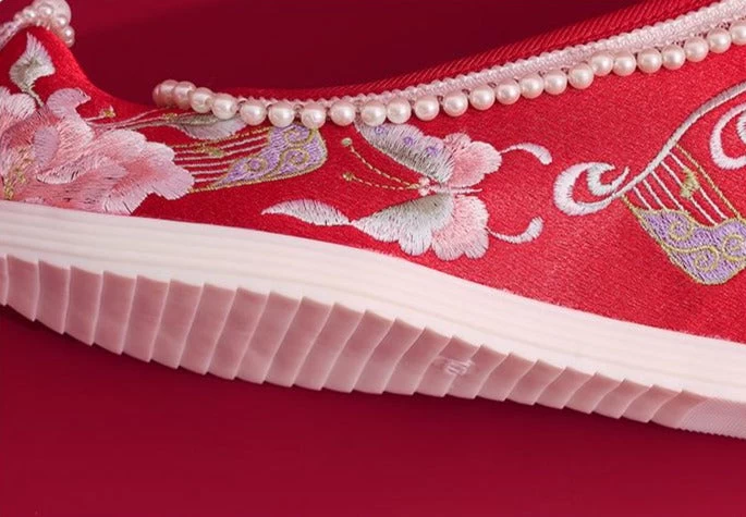 Women Red Faux Pearl Linen Embroidered Hanfu Heels for Daily Wear| HANFUBAO