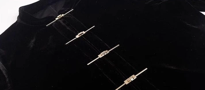 Women Daily Hanfu 2-Piece Velvet Blouse & Skirt Set Ink Black | HANFUBAO