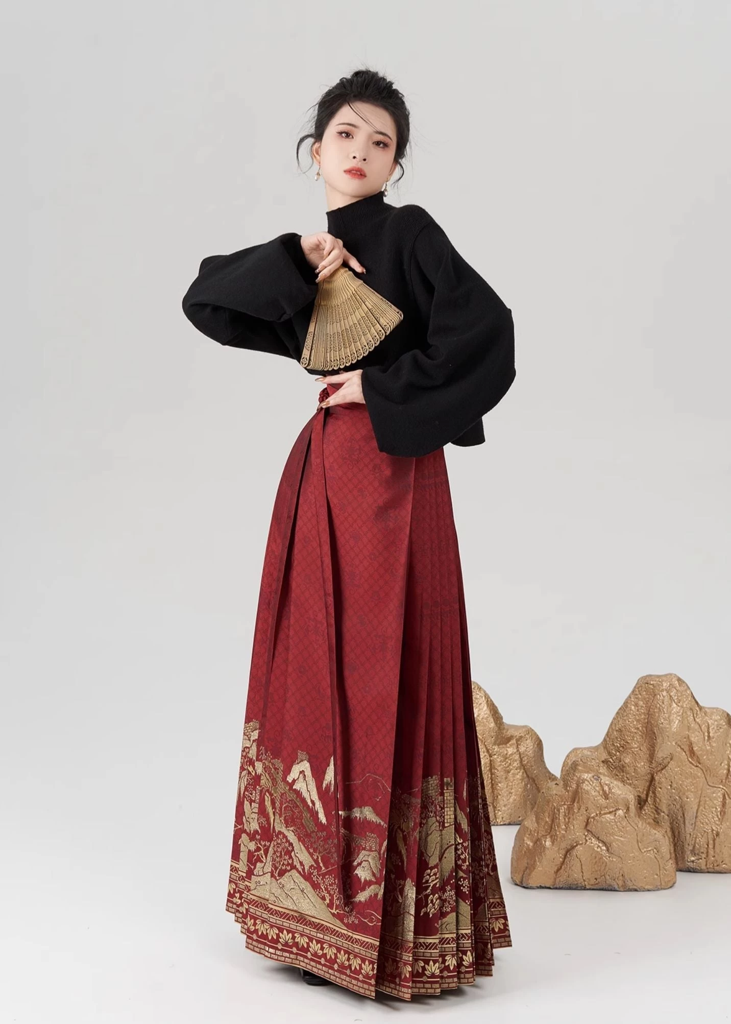 Women's Modern Ma Mian Hanfu Skirt Set, Embroidered Daily Wear | HANFUBAO