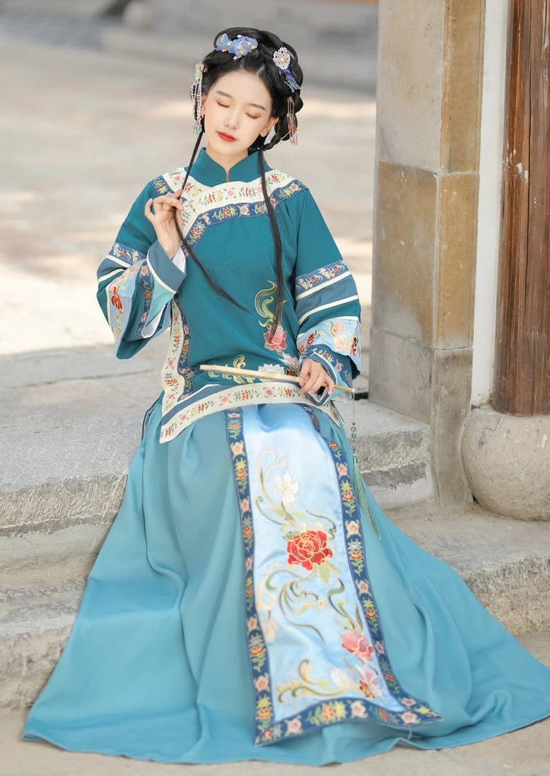 Women Modern Satin Qing Hanfu Set, Embroidered Blue Plus Size | HANFUBAO