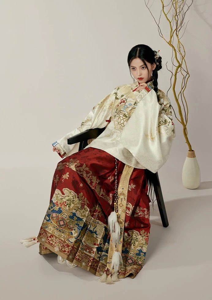 Women 2-Piece Ming Dynasty Hanfu Set Golden Embroidery Daily Wear| HANFUBAO
