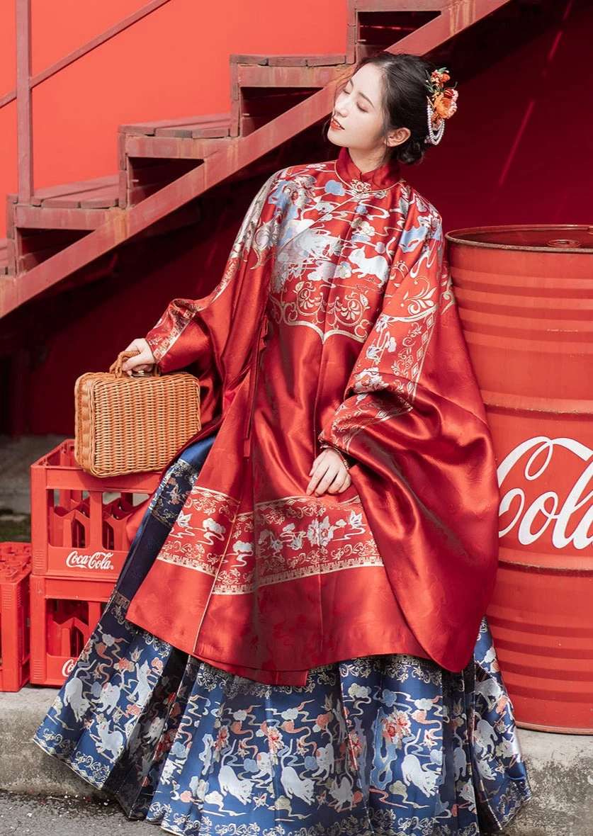 Women Modern Ming Hanfu Set Cotton Blend White Embroidery Plus Size | HANFUBAO