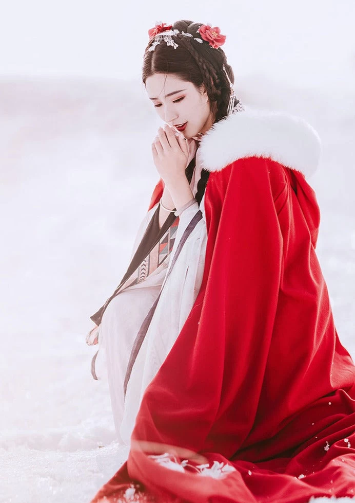 Women Modern Hanfu  Hooded Cape Red Peony Embroidery | HANFUBAO