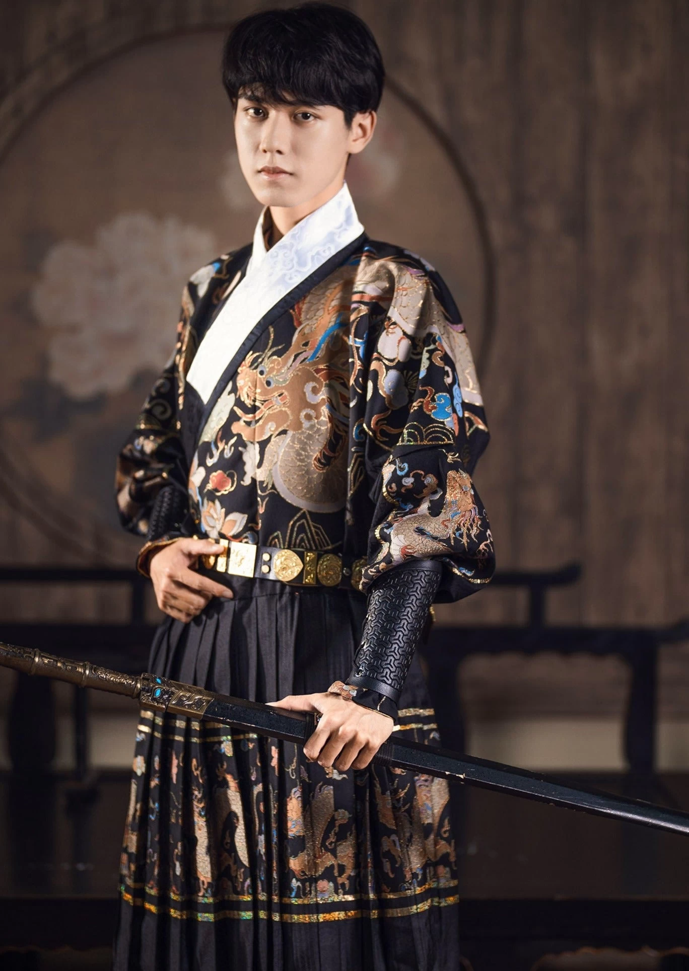 Unisex 4-Piece Embroidered Flying Fish Hanfu Set for Daily Wear | HANFUBAO