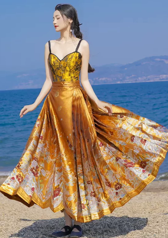 Women’s 2-Piece Modern MaMian Skirt Hanfu Set Gilded Gold | HANFUBAO