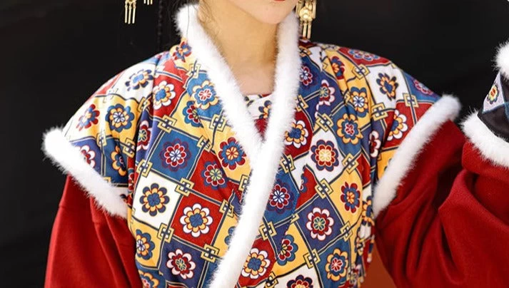 Women Modern Tang Dynasty Hanfu Set Faux Fur Shawl | HANFUBAO