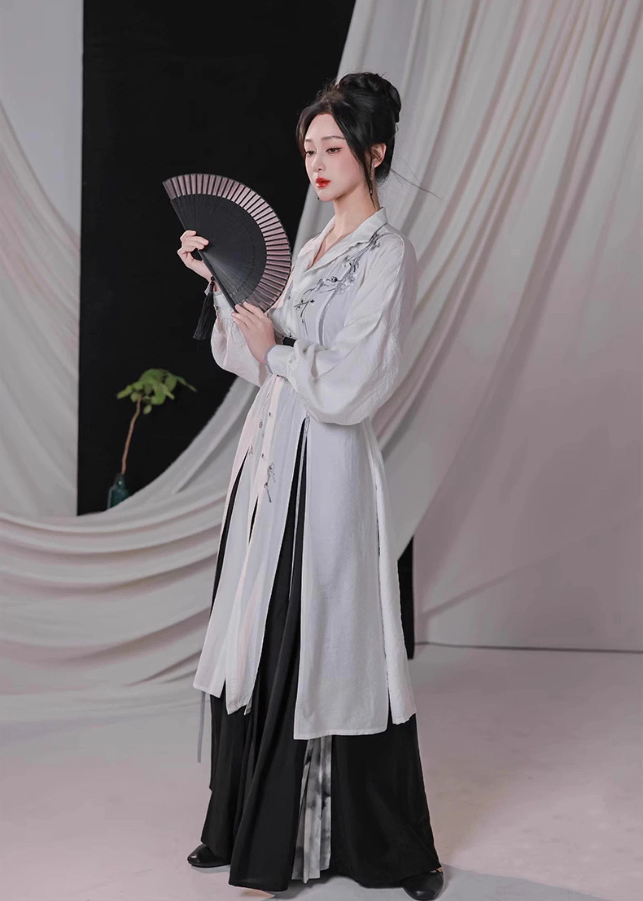 Women's Modern Hanfu Cotton Blend Pants Set | Plum Print Plus Size | HANFUBAO