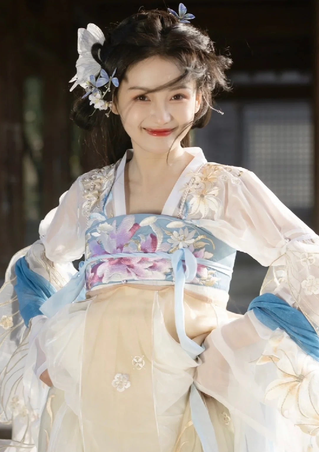 Women Feather Butterfly Hair Clip Faux Pearls Party Hanfu Accessory | HANFUBAO