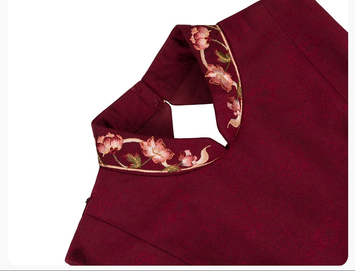 Women Modern Hanfu Satin 3-Piece Wedding Dress Red Embroidery | HANFUBAO