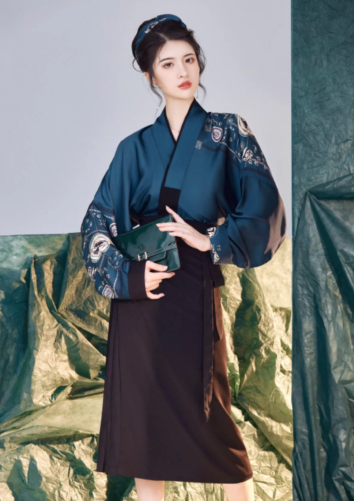 Women Modern Daily Hanfu Set Modern Blue | HANFUBAO