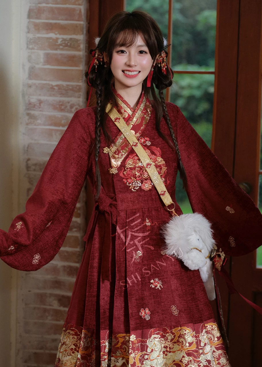 HANFUBAO | Women Brocade Hanfu 3-Piece Dress Set New Year Red Gold S-XL
