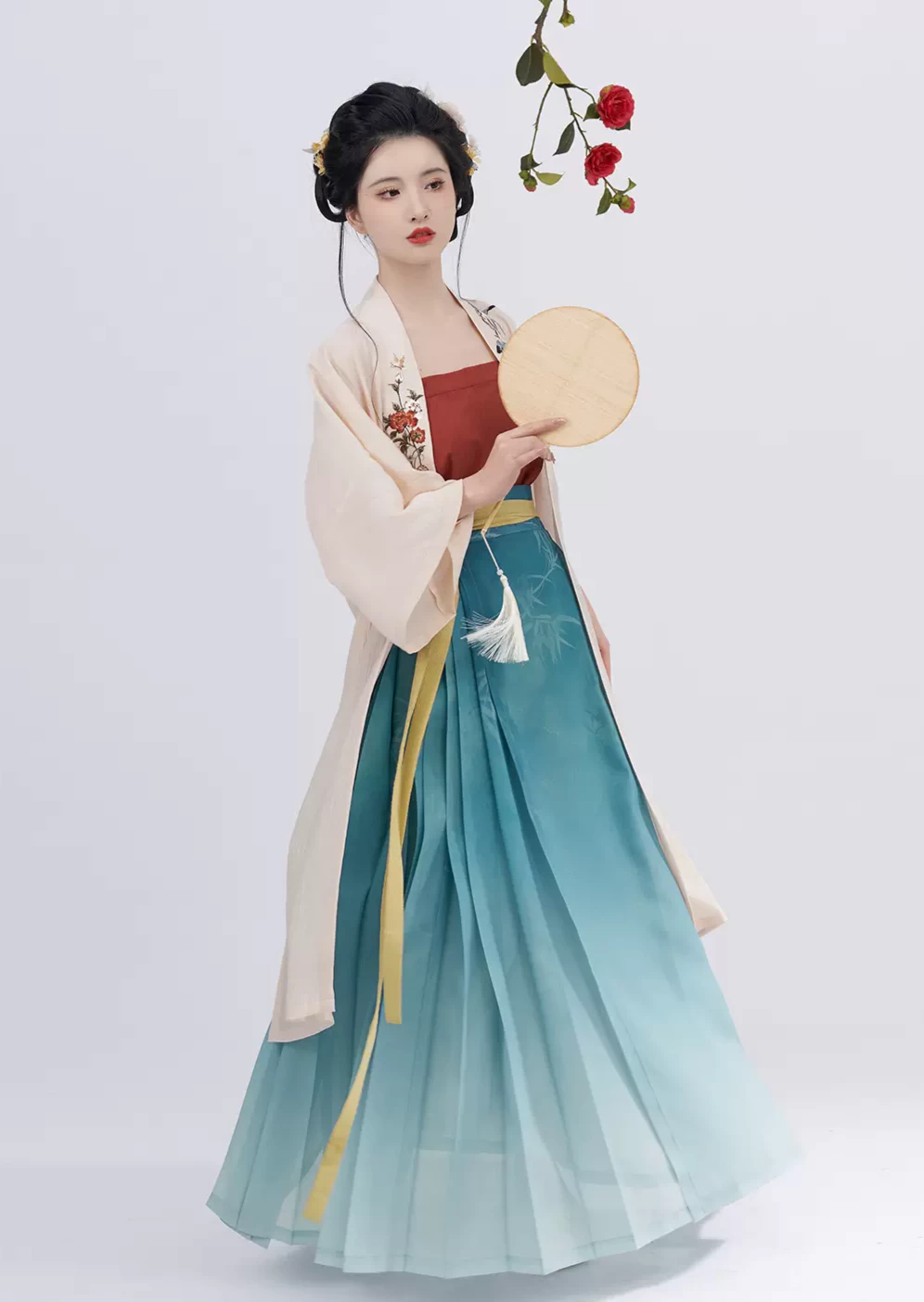 Women's Early Spring Swallows Modern 3-Piece Daily Hanfu Set| HANFUBAO