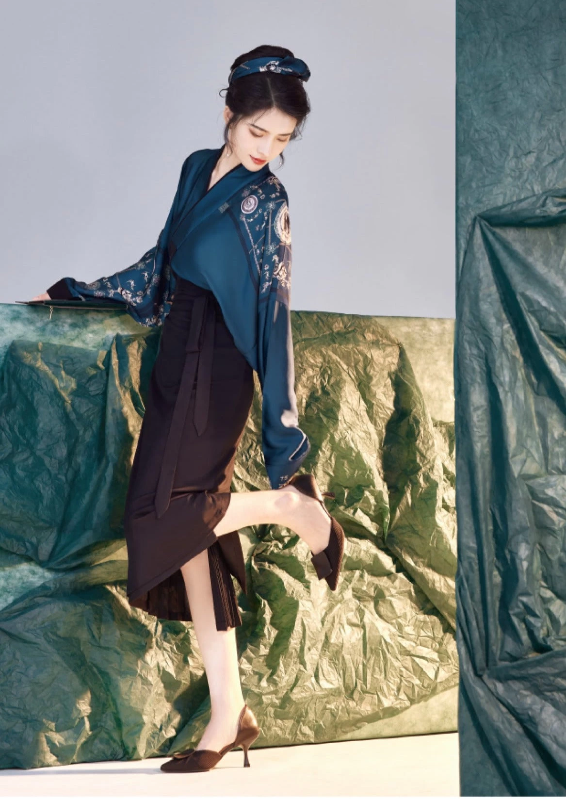 Women Modern Daily Hanfu Set Modern Blue | HANFUBAO