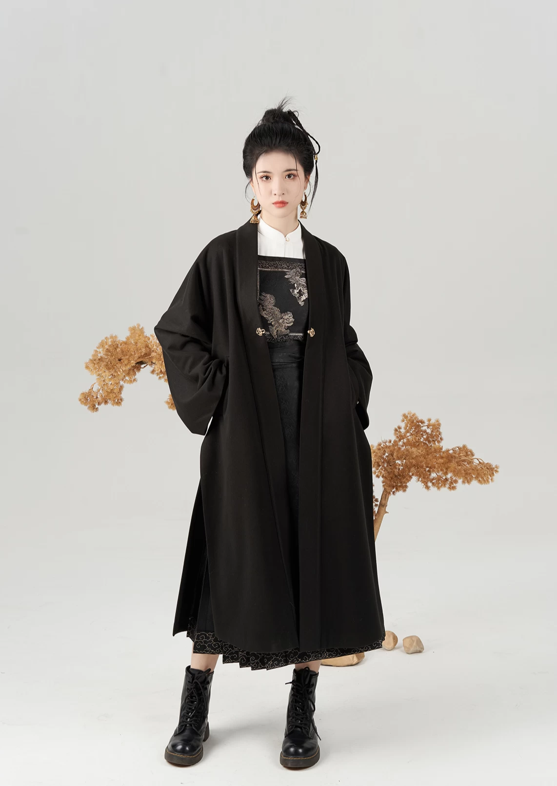 Women Modern 3-Piece Daily Hanfu Set Golden Oriole Embroidered Plus Size| HANFUBAO