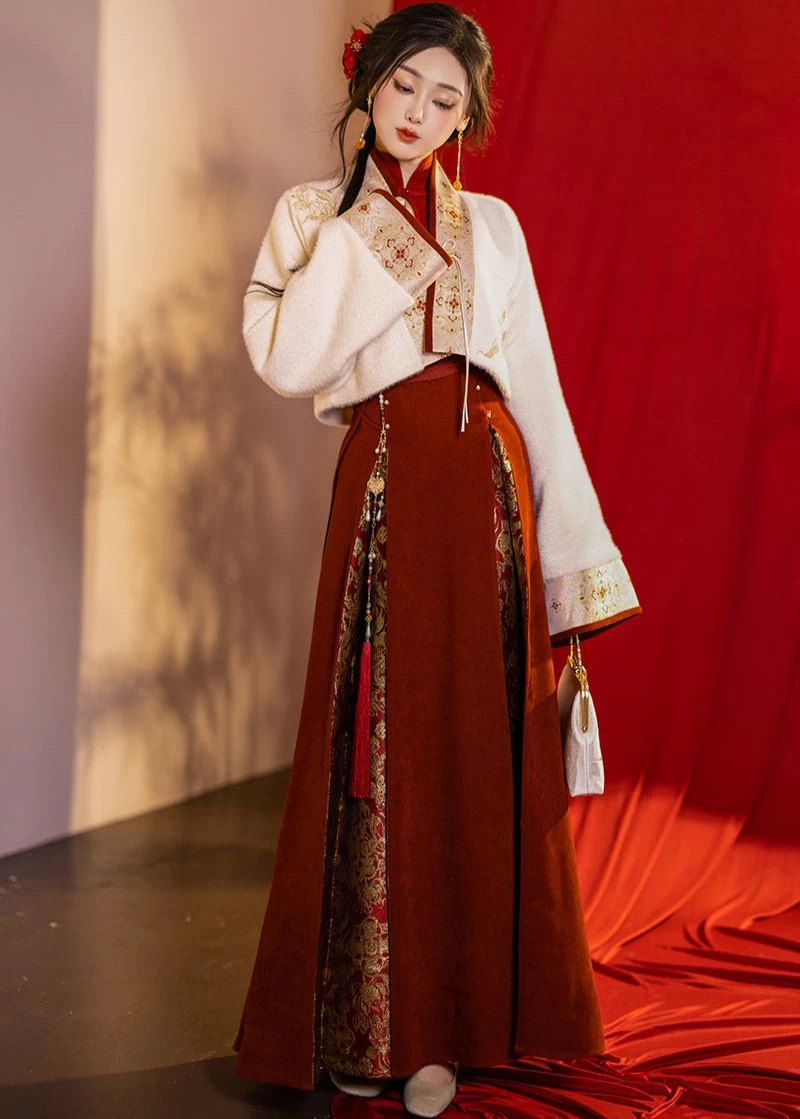 Women  Modern Hanfu 3-Piece Mamian Dress Set Red Embroidered | HANFUBAO