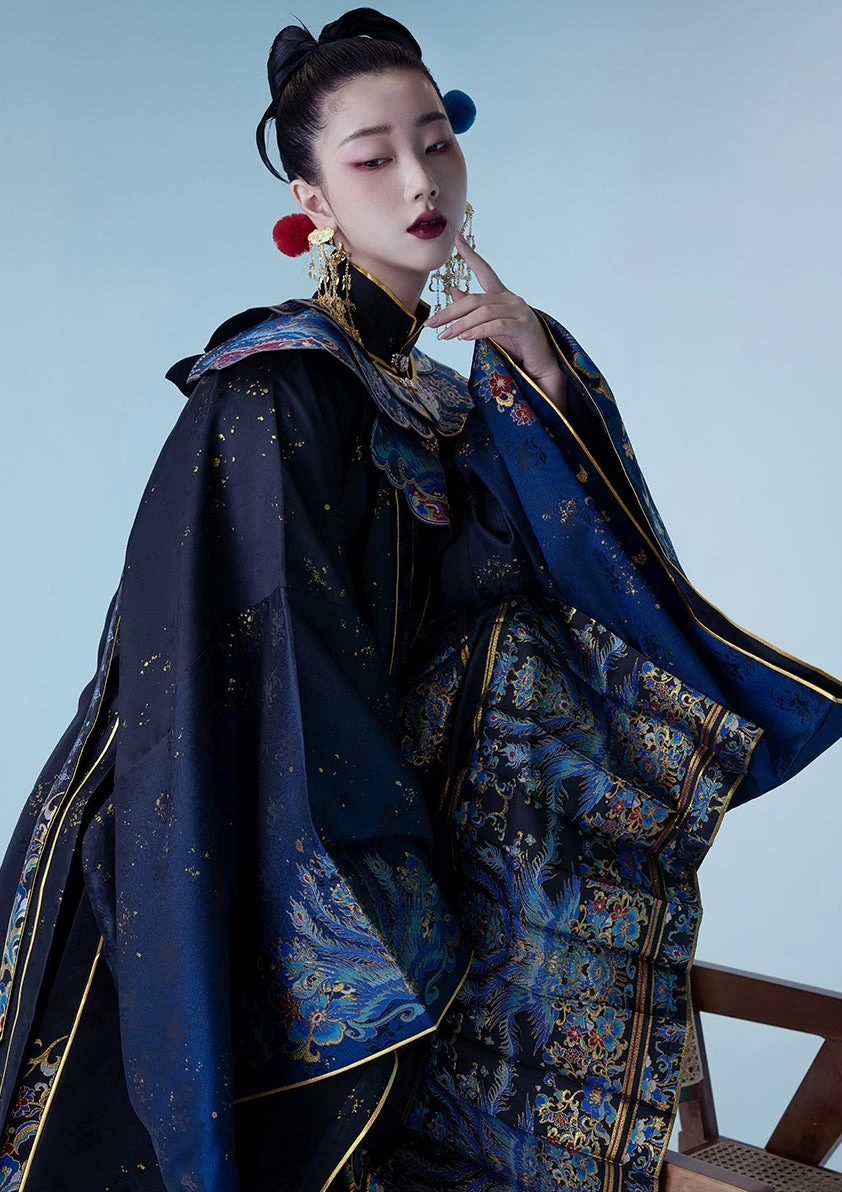 Women’s Little Jade Luxurious Blue Feather-Inlay Hanfu Gown for Festivals| HANFUBAO
