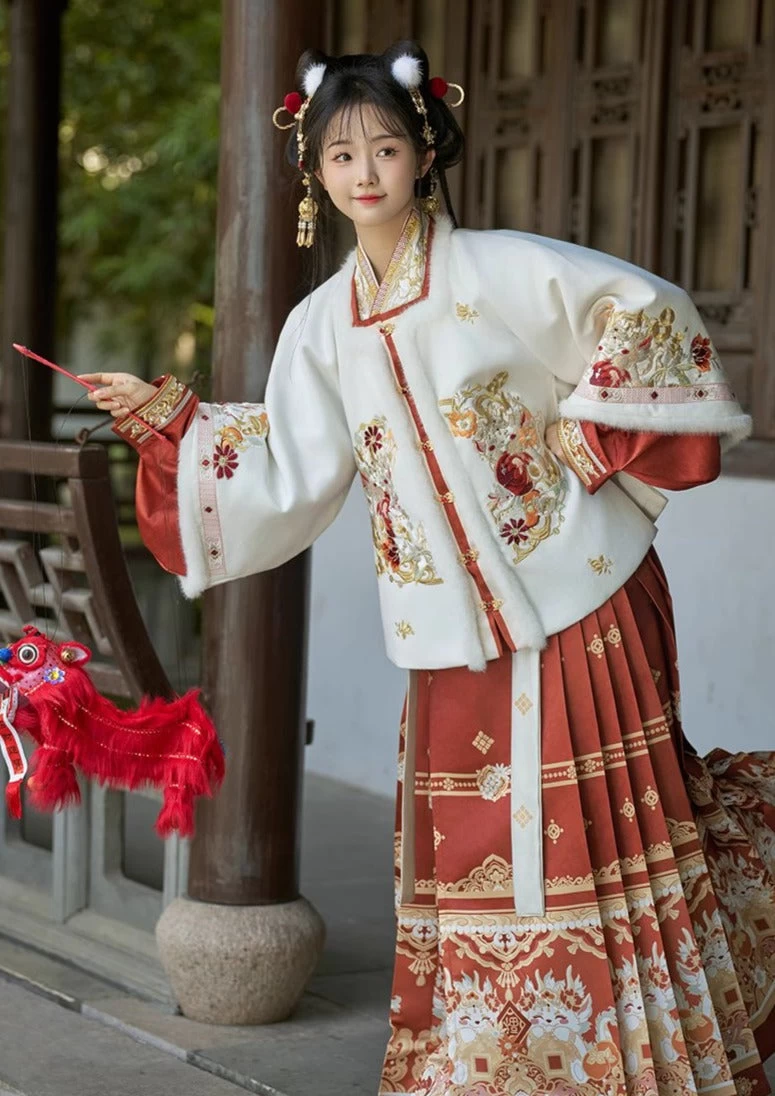 Women's 3-Piece Lucky Dragon Embroidered Ming Hanfu Set, New Year Red| HANFUBAO