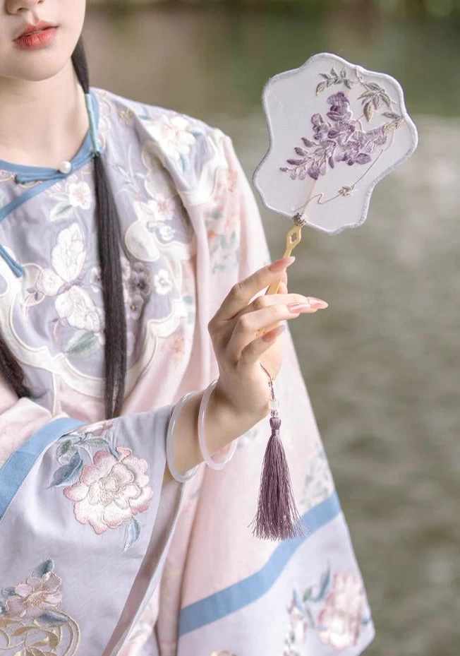 Women Bamboo Hand Fan 4-Color Valley Lily Embroidery Big 33cm| HANFUBAO