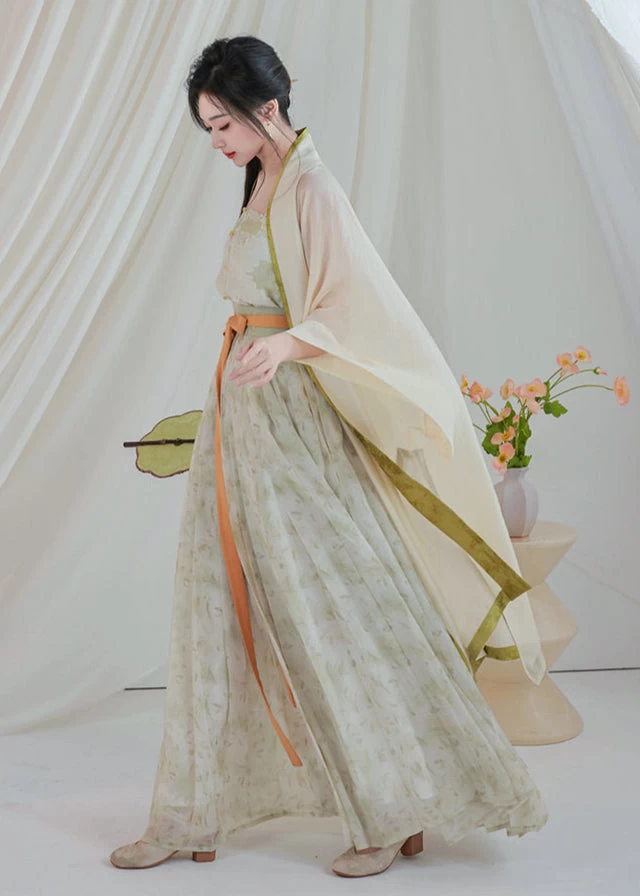 Women 4-Piece Daily Hanfu Set Dawn Peaks Green Tencel Blend | HANFUBAO