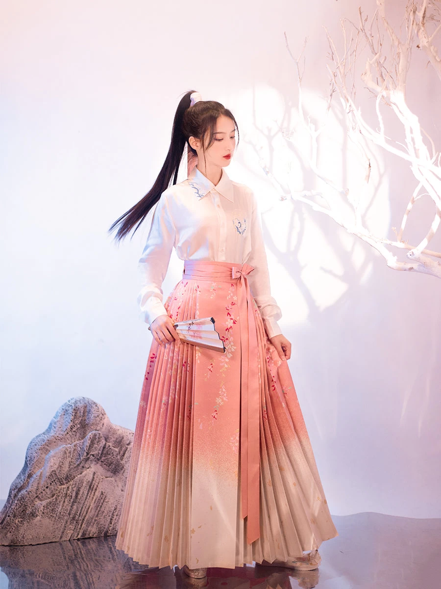 Women's Daily Hanfu Pink Cherry Blossom Pleated Maxi Skirt, Plus Size | HANFUBAO