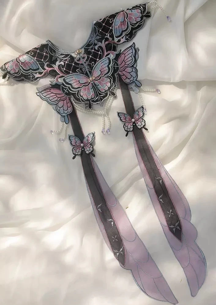 Unisex Hanfu Embroidered Butterfly Cloud Collar in  | HANFUBAO