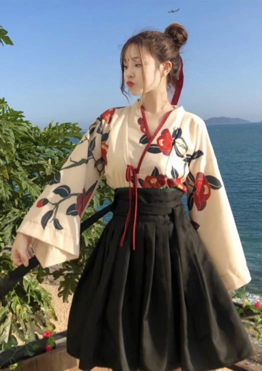 Women Modern Daily Hanfu Top & Short Skirt Black/Red Camellia Print  | HANFUBAO