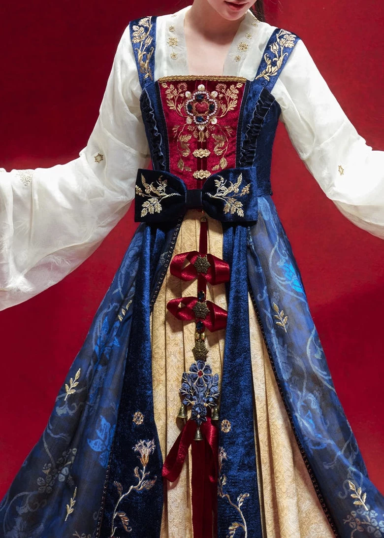 Women Modern Hanfu  Red Apple Embroidery 4-Piece Set | HANFUBAO