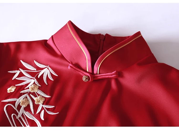 Women’s Red Crane Embroidered Acetate Satin Qipao Dress | HANFUBAO
