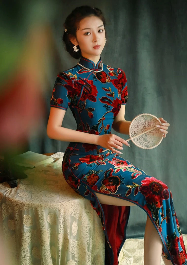 Women Vintage Velvet Qipao Cheongsam Blue Camellia Print | HANFUBAO