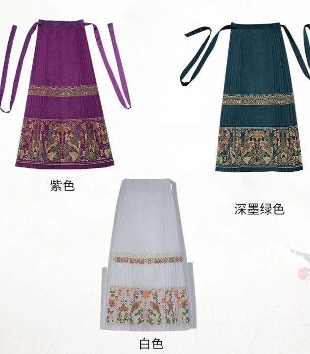 Women Ming Dynasty Ma Mian Skirt Golden Floral Embroidery Plus Size | HANFUBAO
