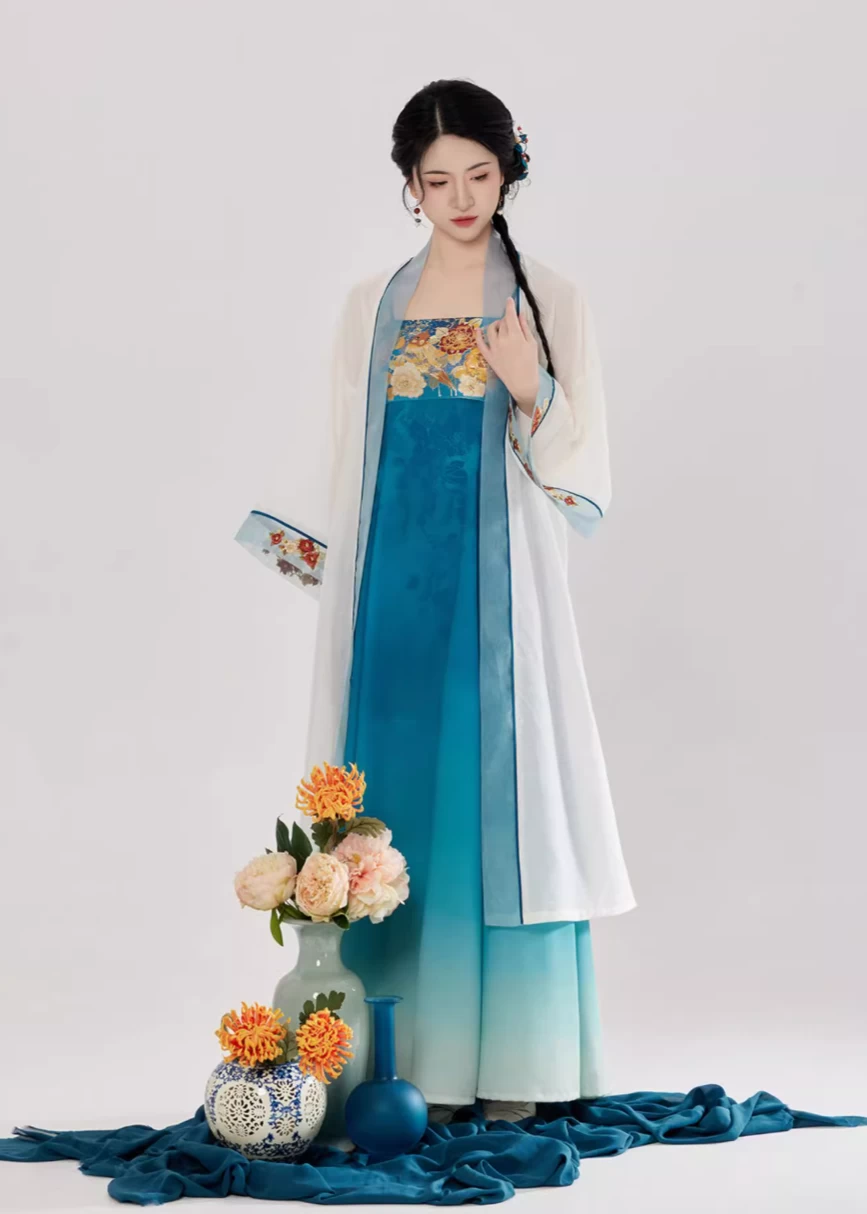 Women Modern 2-Piece Camellia Parrot Printed Daily Hanfu Set | HANFUBAO