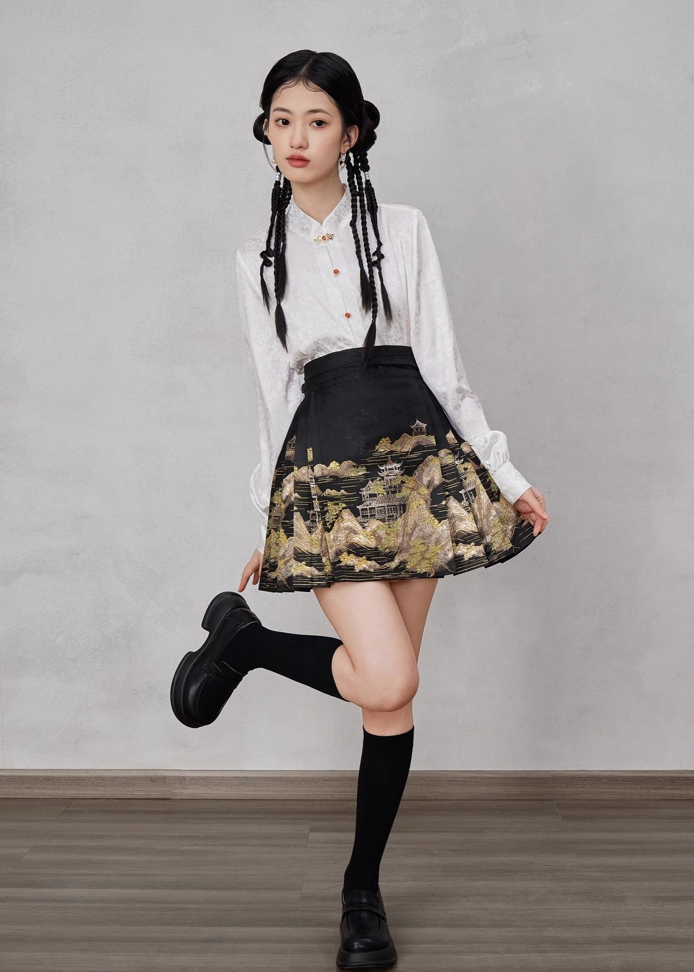 Women's Modern Short Ma Mian Skirt Gilded Landscape Print| HANFUBAO