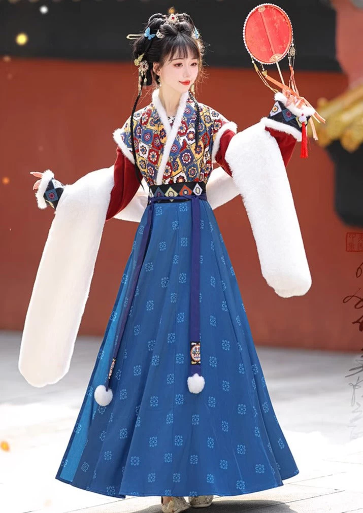 Women Modern Tang Dynasty Hanfu Set Faux Fur Shawl | HANFUBAO
