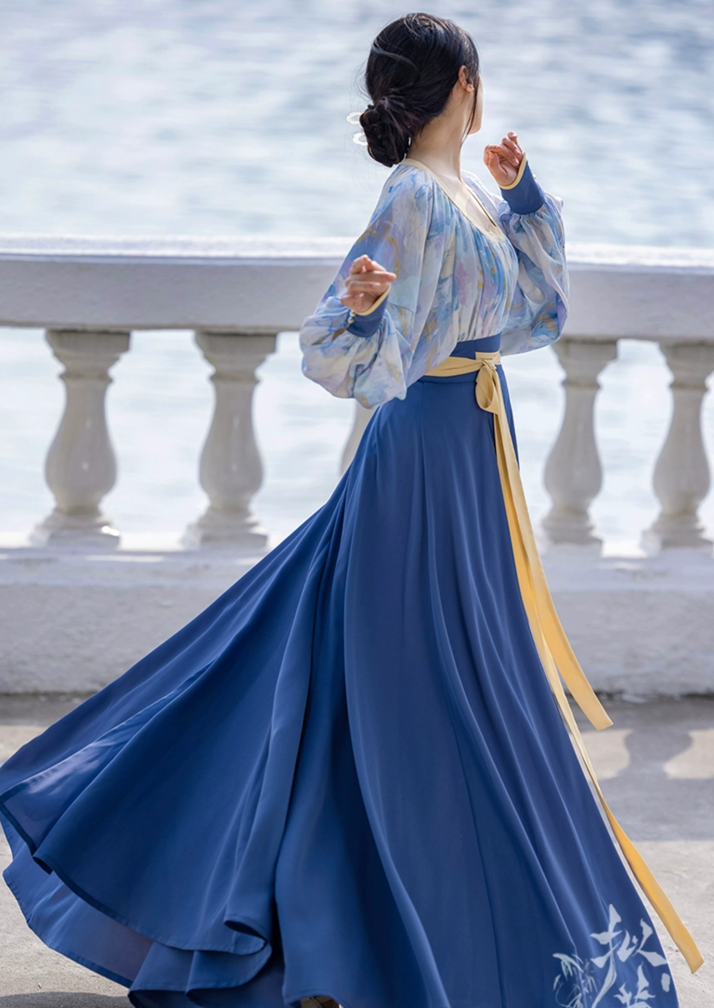 Women Modern Hanfu 2-Piece Artificial Silk Set, Van Gogh Sea Print | HANFUBAO