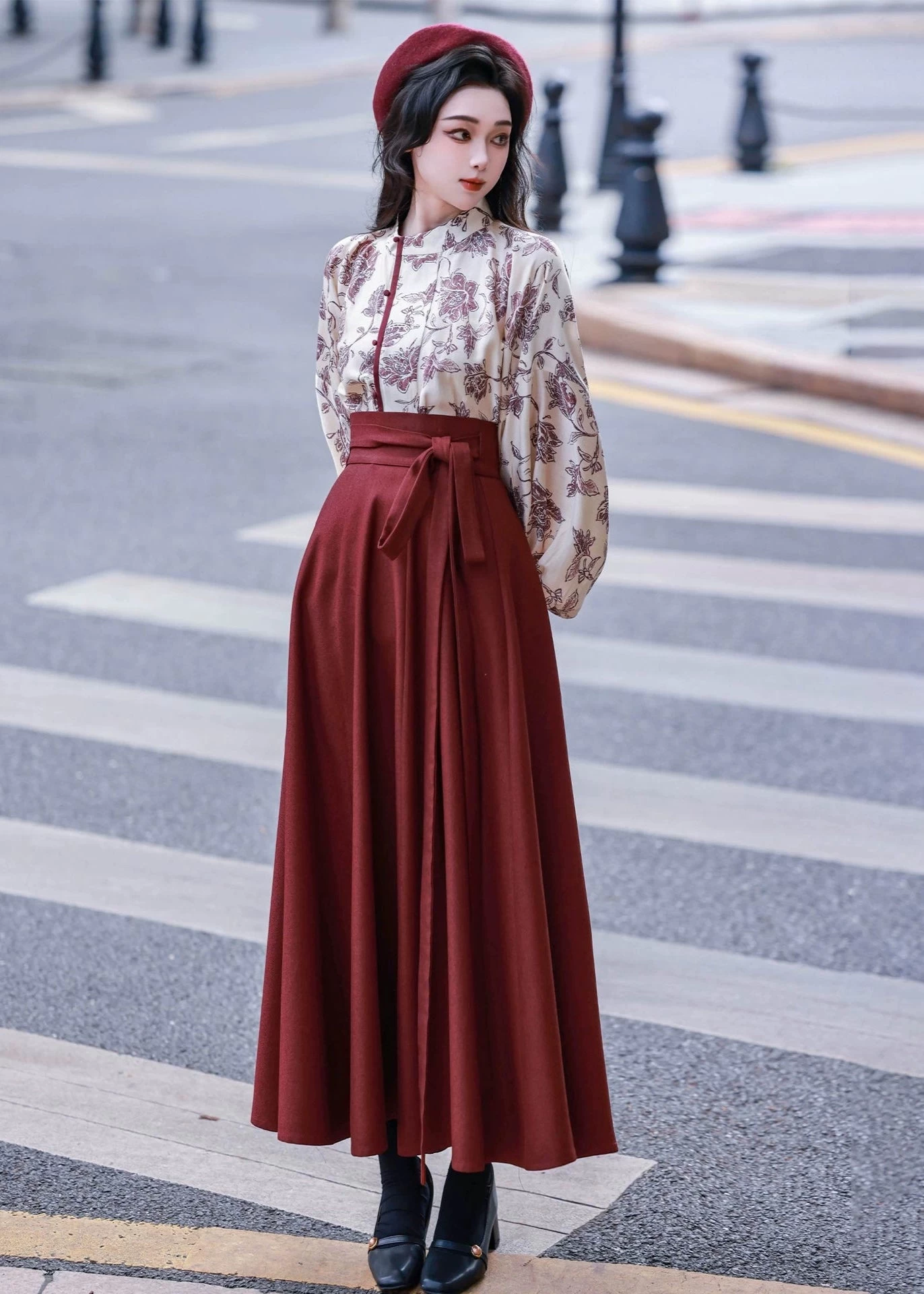 Women Modern 3-Piece Hanfu Set in Tencel Blend | HANFUBAO