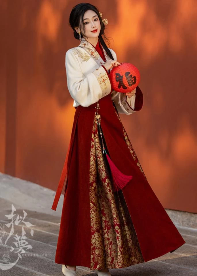 Women  Modern Hanfu 3-Piece Mamian Dress Set Red Embroidery | HANFUBAO